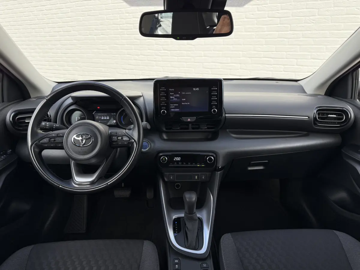 1.5 Hybrid Team D | CarPlay | ACC | Camera | Dodehoek | Keyless