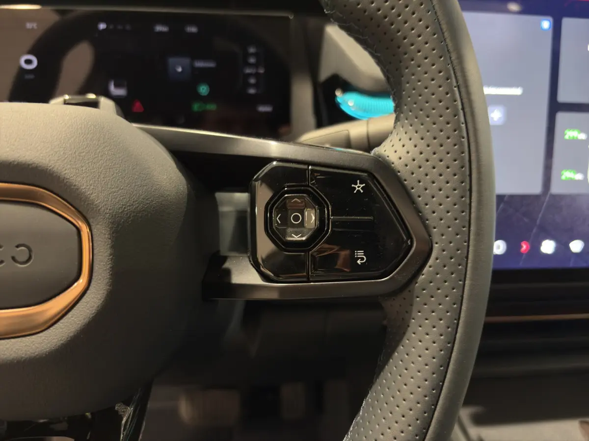 1.5 More | BLIS | Harman Kardon | 360 Camera | Stoel + Stuur Verwarming | Panoramadak |