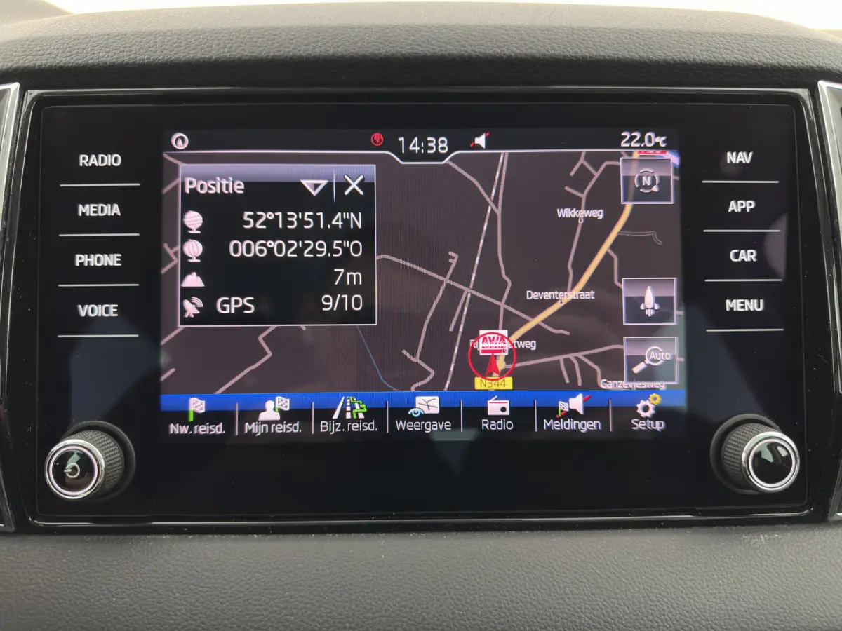 1.6 TDI Style Business (INCL.BTW) Aut. *FULL-LED | NAVI-FULLMAP | ADAPTIVE-CRUISE | HEATED-COMFORTSEATS | KEYLESS | PRIVACY-GLASS | AMBIENT-LIGHT | DAB+ | ECC | PDC | 18''ALU*