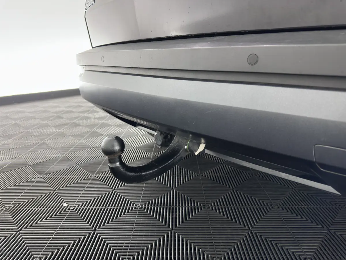 1.6 TDI Style Business (INCL.BTW) Aut. *FULL-LED | NAVI-FULLMAP | ADAPTIVE-CRUISE | HEATED-COMFORTSEATS | KEYLESS | PRIVACY-GLASS | AMBIENT-LIGHT | DAB+ | ECC | PDC | 18''ALU*