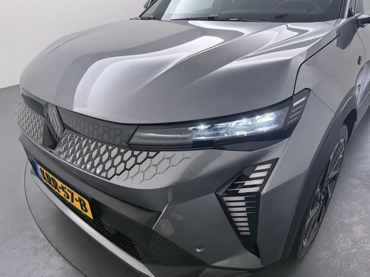 esprit Alpine 220 pk long range | Pack advanced driving assist | Harman Kardon | Panoramadak |