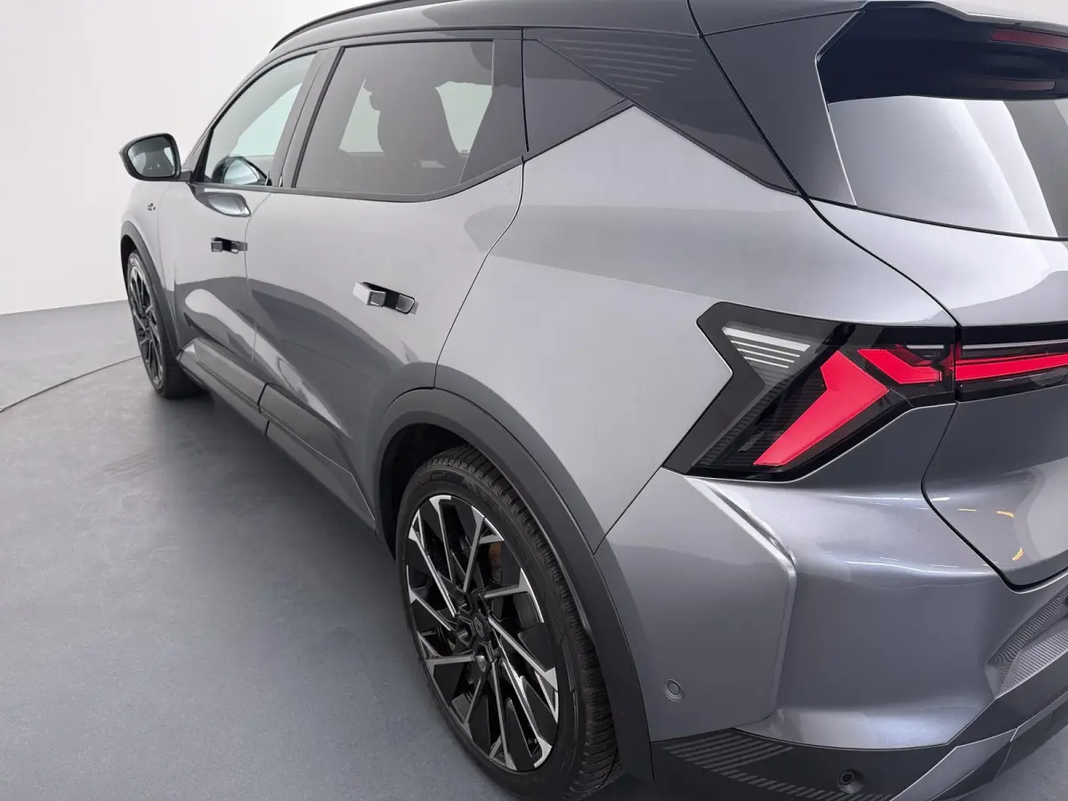 esprit Alpine 220 pk long range | Pack advanced driving assist | Harman Kardon | Panoramadak |