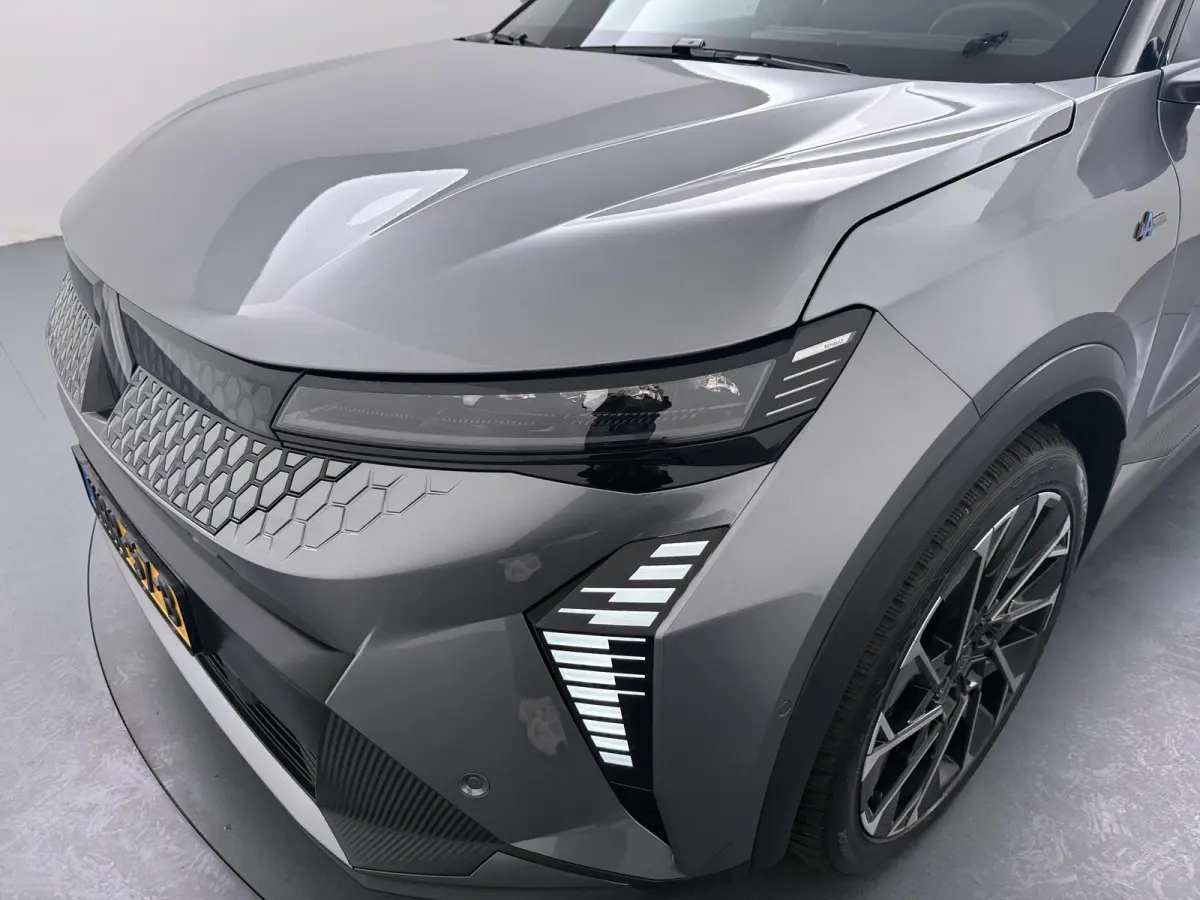 esprit Alpine 220 pk long range | Pack advanced driving assist | Harman Kardon | Panoramadak |