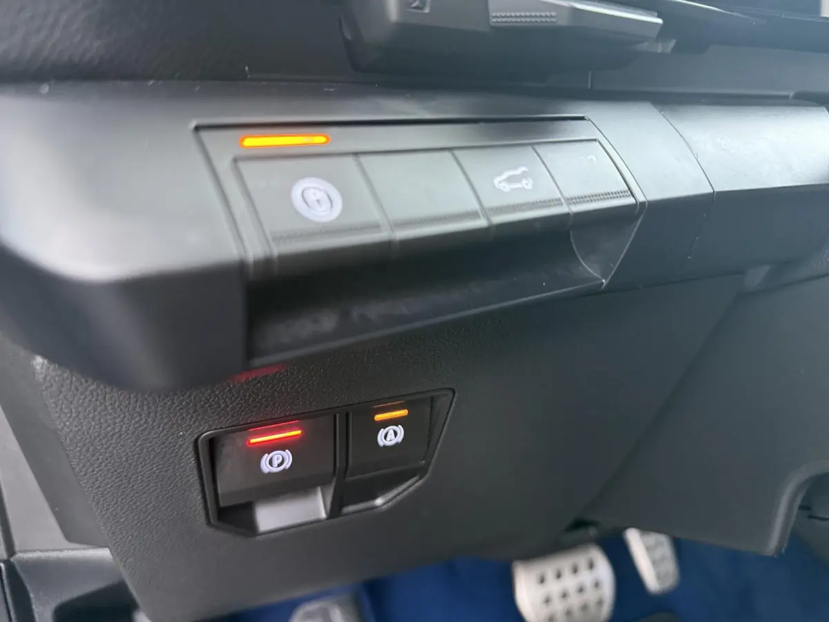esprit Alpine 220 pk long range | Pack advanced driving assist | Harman Kardon | Panoramadak |