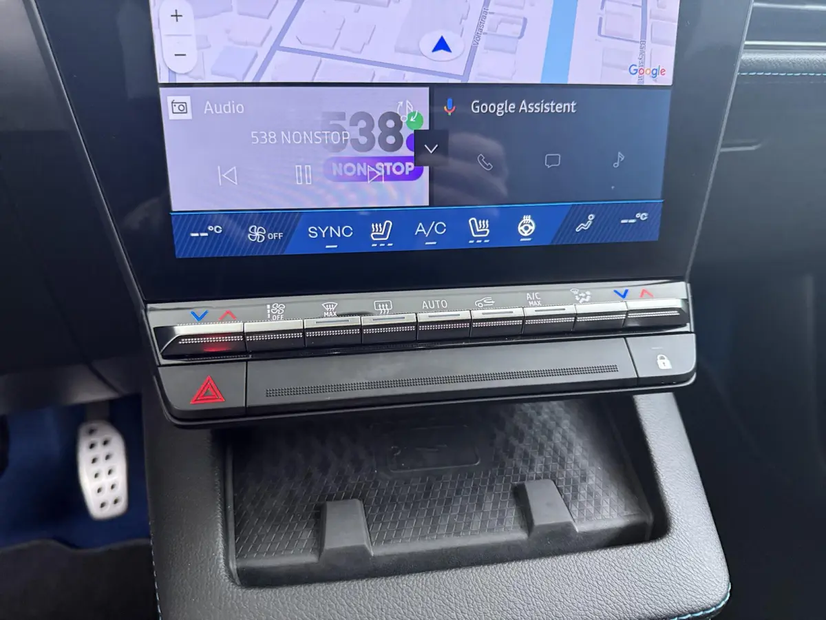esprit Alpine 220 pk long range | Pack advanced driving assist | Harman Kardon | Panoramadak |