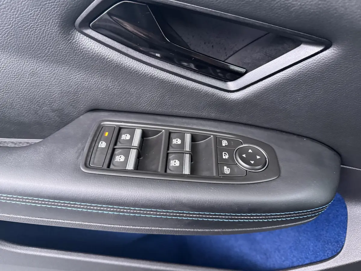 esprit Alpine 220 pk long range | Pack advanced driving assist | Harman Kardon | Panoramadak |