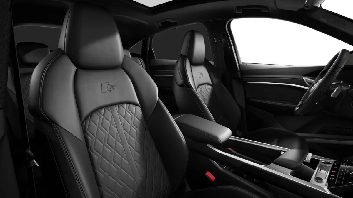 55 quattro S Edition 115 kWh Panoramadak - Adaptieve Cruise Control - S Sportstoelen - Uitgebreide interieurvoorverwarming - B&O - Parkeerassistent - 2e laadpunt -