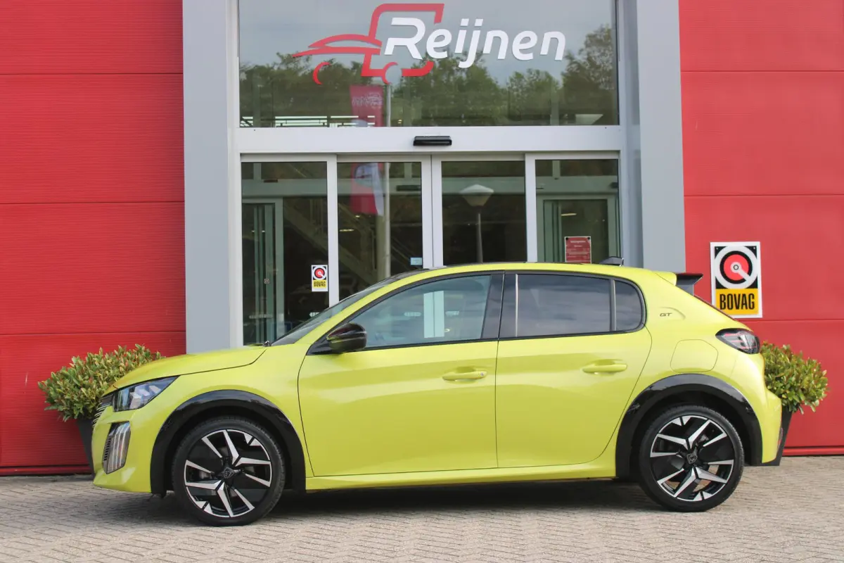1.2 Hybrid 145PK AUTOMAAT GT | PANORAMA DAK | ADAPTIVE CRUISE CONTROL | KEYLESS ENTRY/START | LICHTMETALEN VELGEN 17" | ACHTERUITRIJ CAMERA | FULL LED KOPLAMPEN | PARKEERSENSOREN VOOR + ACHT