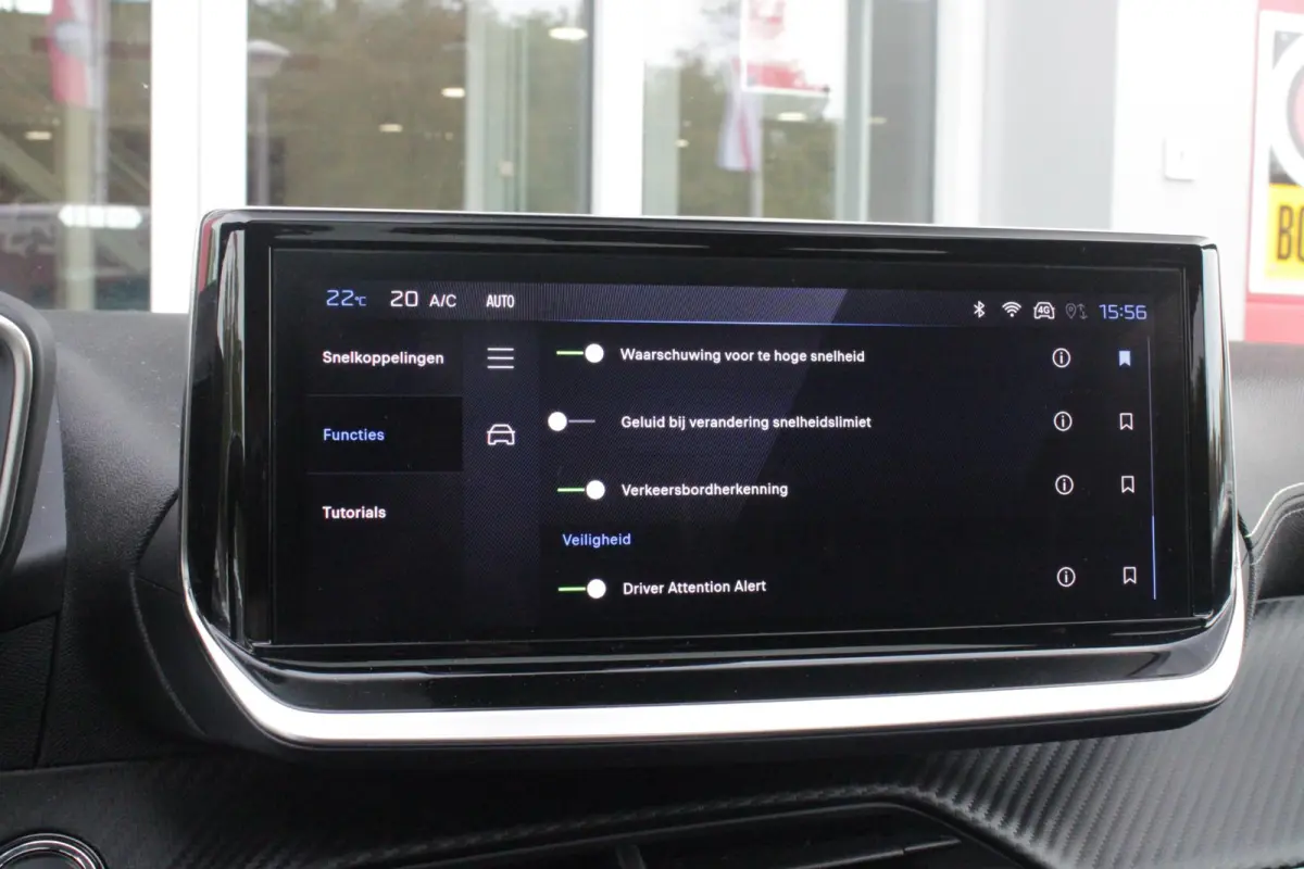 1.2 Hybrid 145PK AUTOMAAT GT | PANORAMA DAK | ADAPTIVE CRUISE CONTROL | KEYLESS ENTRY/START | LICHTMETALEN VELGEN 17" | ACHTERUITRIJ CAMERA | FULL LED KOPLAMPEN | PARKEERSENSOREN VOOR + ACHT