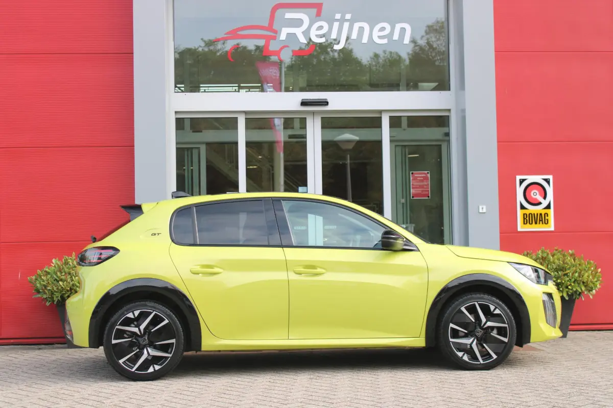 1.2 Hybrid 145PK AUTOMAAT GT | PANORAMA DAK | ADAPTIVE CRUISE CONTROL | KEYLESS ENTRY/START | LICHTMETALEN VELGEN 17" | ACHTERUITRIJ CAMERA | FULL LED KOPLAMPEN | PARKEERSENSOREN VOOR + ACHT