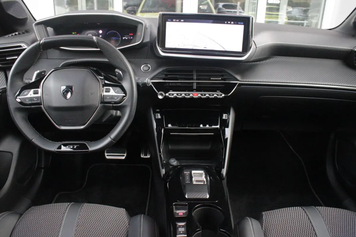 1.2 Hybrid 145PK AUTOMAAT GT | PANORAMA DAK | ADAPTIVE CRUISE CONTROL | KEYLESS ENTRY/START | LICHTMETALEN VELGEN 17" | ACHTERUITRIJ CAMERA | FULL LED KOPLAMPEN | PARKEERSENSOREN VOOR + ACHT