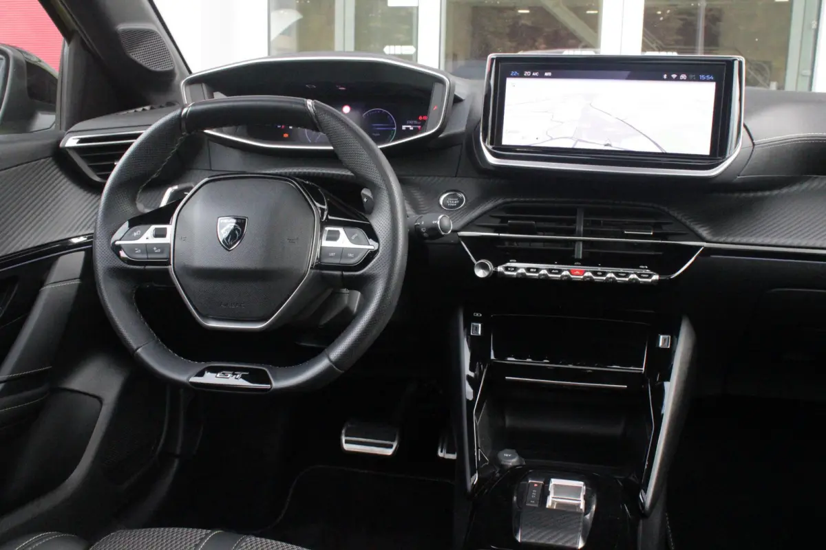 1.2 Hybrid 145PK AUTOMAAT GT | PANORAMA DAK | ADAPTIVE CRUISE CONTROL | KEYLESS ENTRY/START | LICHTMETALEN VELGEN 17" | ACHTERUITRIJ CAMERA | FULL LED KOPLAMPEN | PARKEERSENSOREN VOOR + ACHT