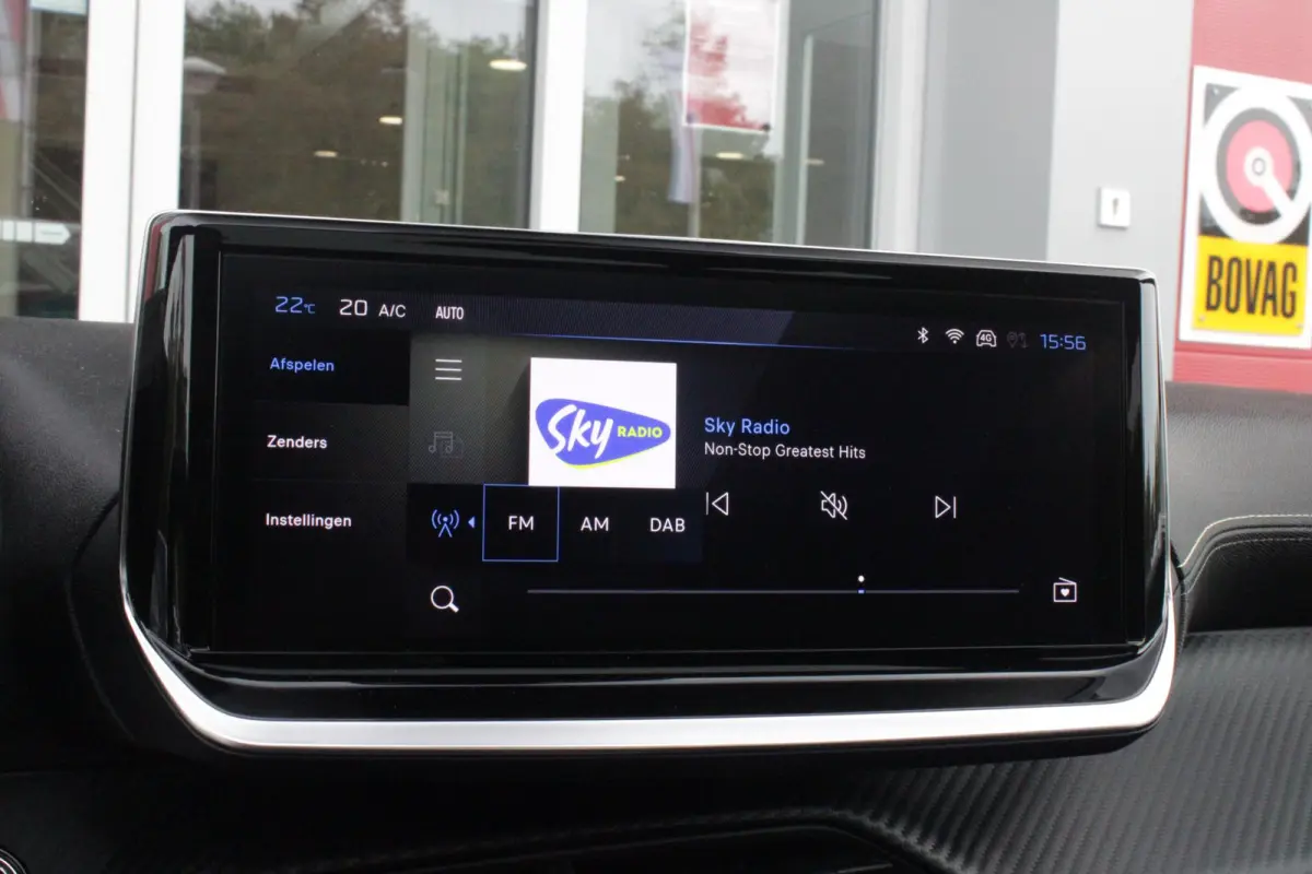 1.2 Hybrid 145PK AUTOMAAT GT | PANORAMA DAK | ADAPTIVE CRUISE CONTROL | KEYLESS ENTRY/START | LICHTMETALEN VELGEN 17" | ACHTERUITRIJ CAMERA | FULL LED KOPLAMPEN | PARKEERSENSOREN VOOR + ACHT