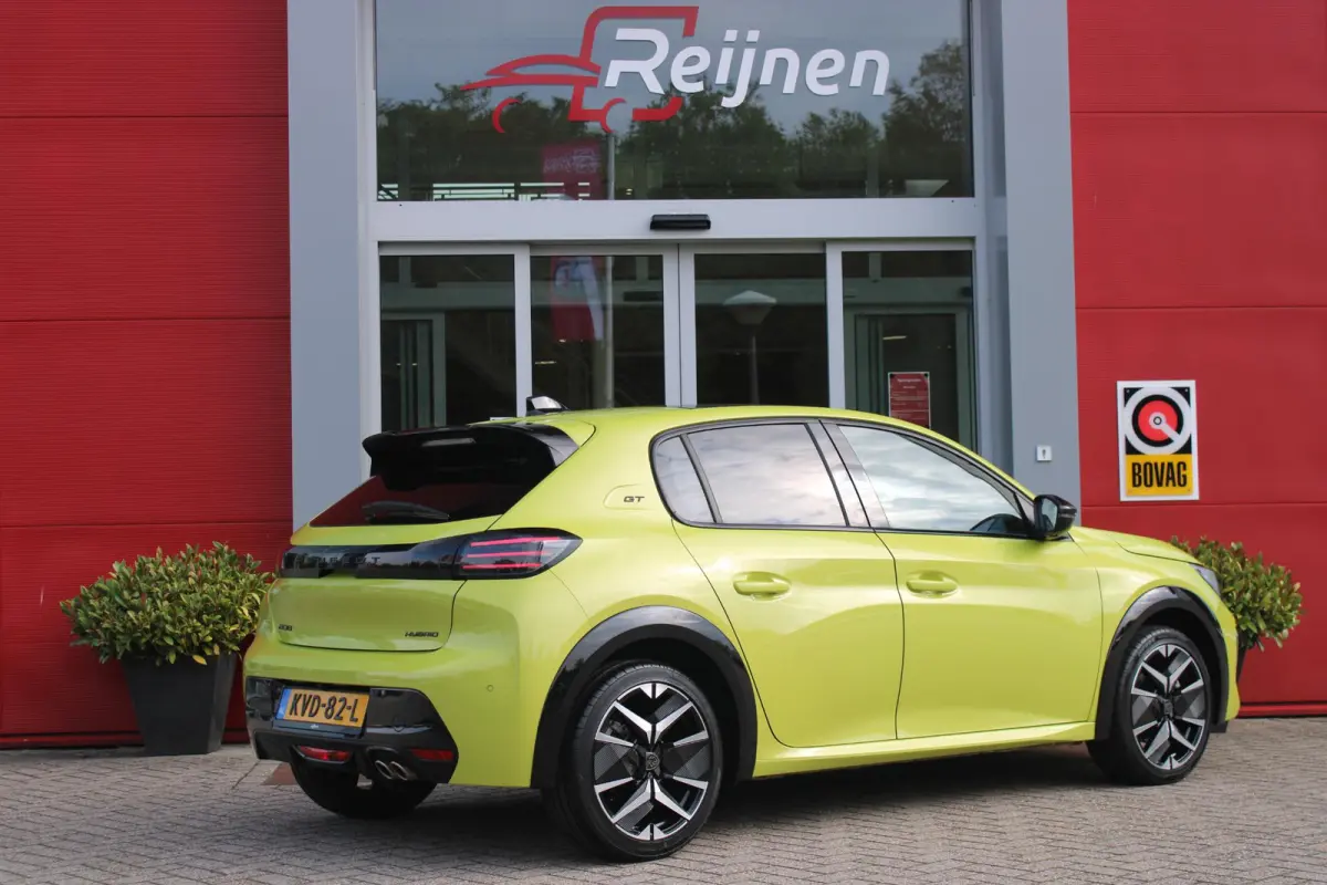 1.2 Hybrid 145PK AUTOMAAT GT | PANORAMA DAK | ADAPTIVE CRUISE CONTROL | KEYLESS ENTRY/START | LICHTMETALEN VELGEN 17" | ACHTERUITRIJ CAMERA | FULL LED KOPLAMPEN | PARKEERSENSOREN VOOR + ACHT