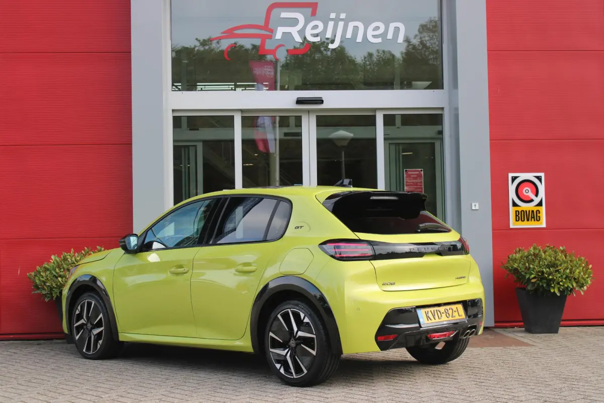 1.2 Hybrid 145PK AUTOMAAT GT | PANORAMA DAK | ADAPTIVE CRUISE CONTROL | KEYLESS ENTRY/START | LICHTMETALEN VELGEN 17" | ACHTERUITRIJ CAMERA | FULL LED KOPLAMPEN | PARKEERSENSOREN VOOR + ACHT