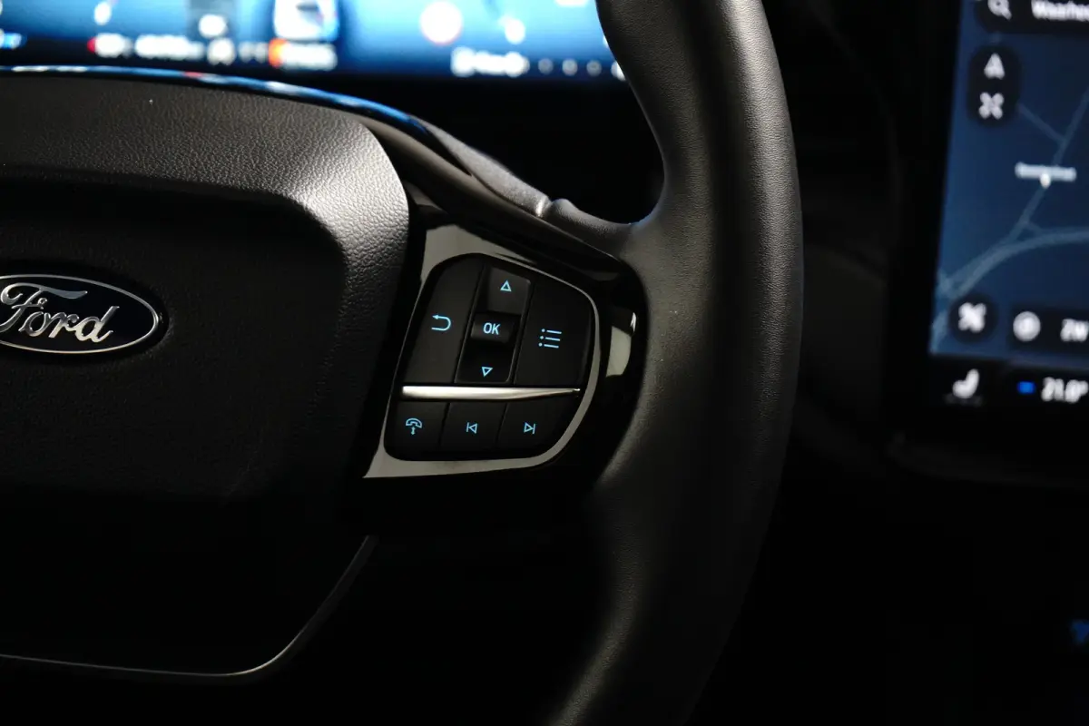 1.0 EcoBoost Titanium X Automaat | Afn. Trekhaak | Panoramadak | Adaptive Cruise | Dodehoek Detectie