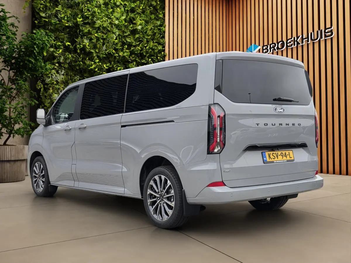 Tourneo 340 2.5 PHEV L2H1 Titanium X | 360° Camera | Cruise control adaptief met Stop&Go en stuurhulp | LED koplampen