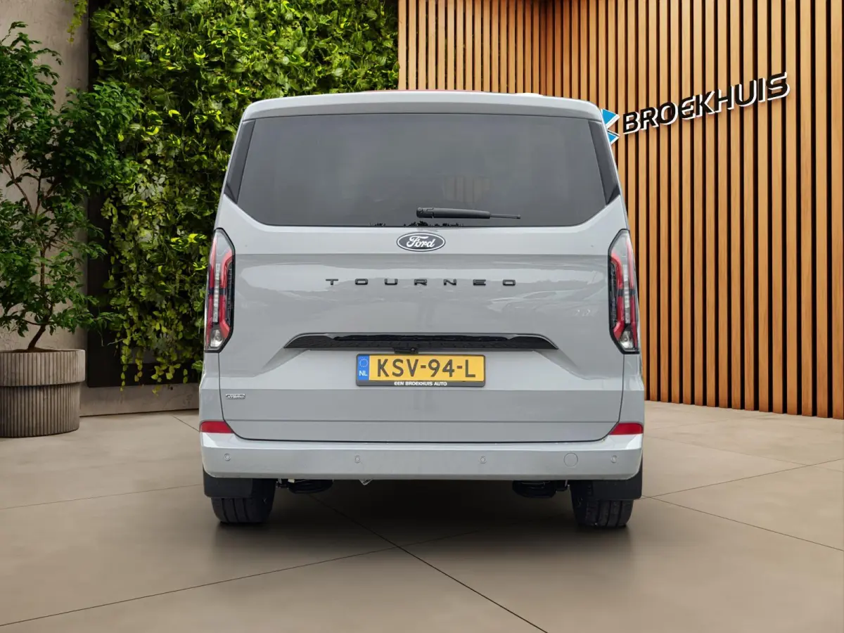 Tourneo 340 2.5 PHEV L2H1 Titanium X | 360° Camera | Cruise control adaptief met Stop&Go en stuurhulp | LED koplampen