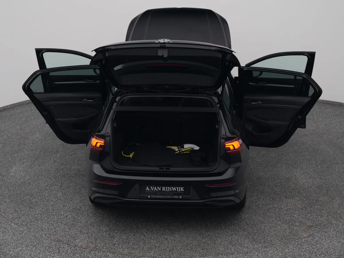 1.5 eHybrid Life Edition | CAMERA | ADAPTIVE | STOEL- EN STUURVERW.