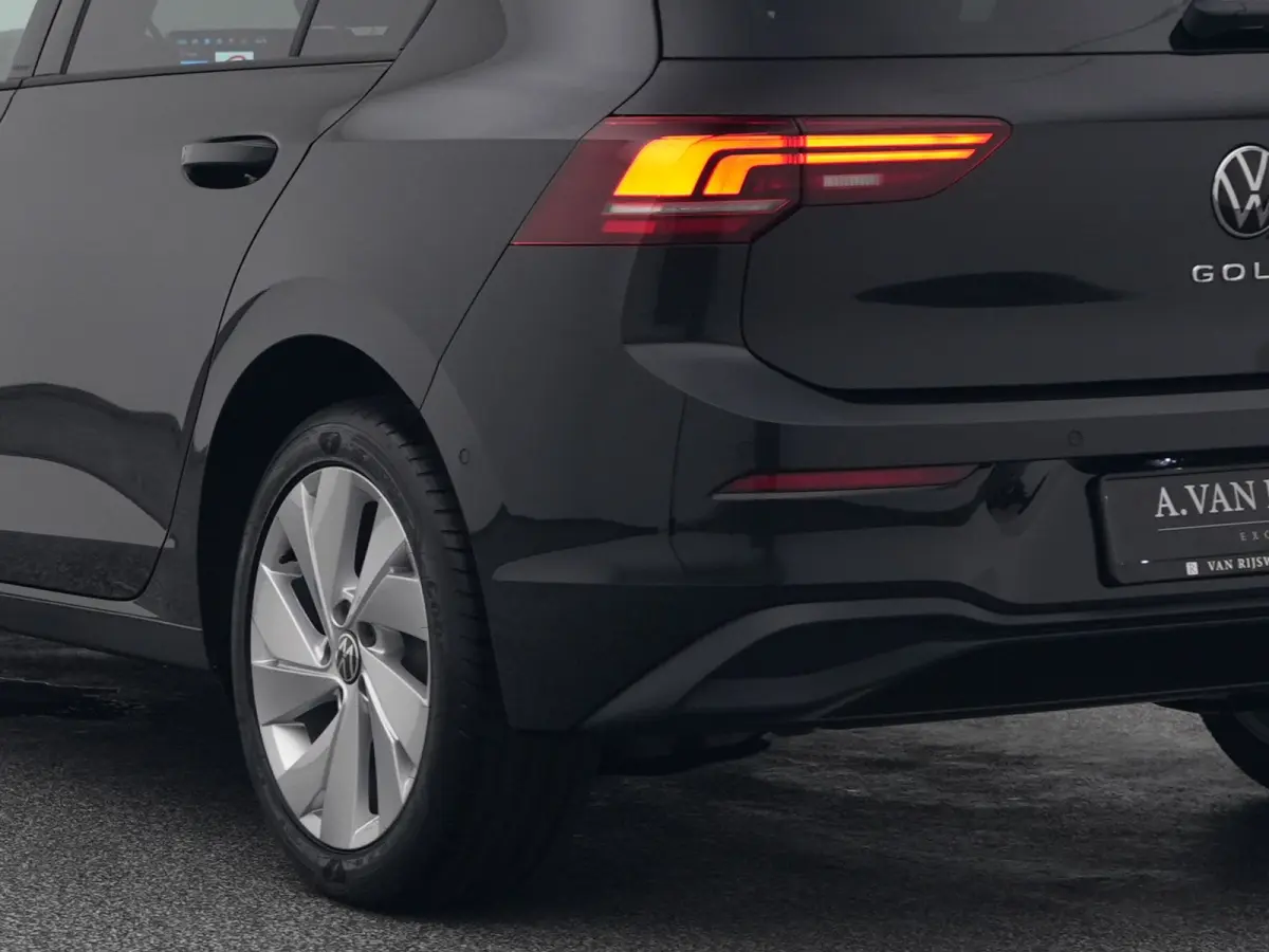 1.5 eHybrid Life Edition | CAMERA | ADAPTIVE | STOEL- EN STUURVERW.