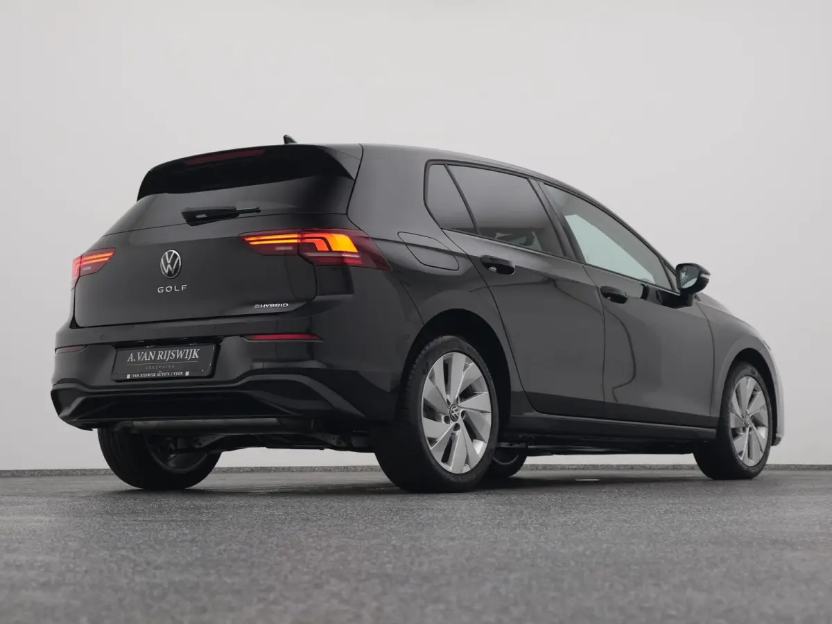 1.5 eHybrid Life Edition | CAMERA | ADAPTIVE | STOEL- EN STUURVERW.
