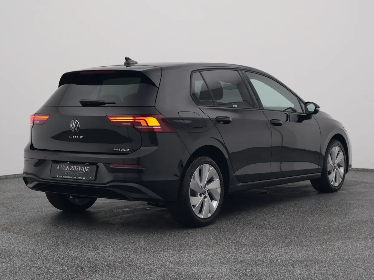 1.5 eHybrid Life Edition | CAMERA | ADAPTIVE | STOEL- EN STUURVERW.