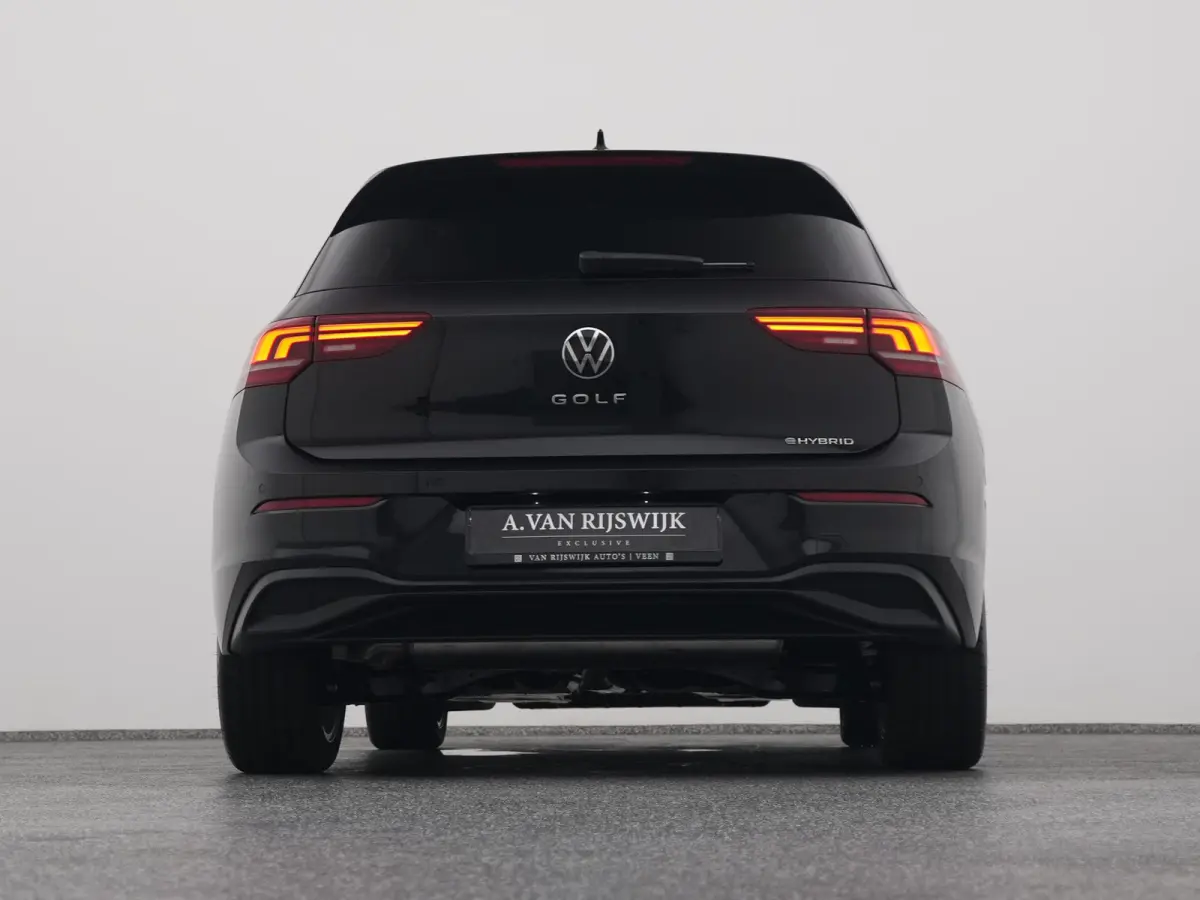 1.5 eHybrid Life Edition | CAMERA | ADAPTIVE | STOEL- EN STUURVERW.