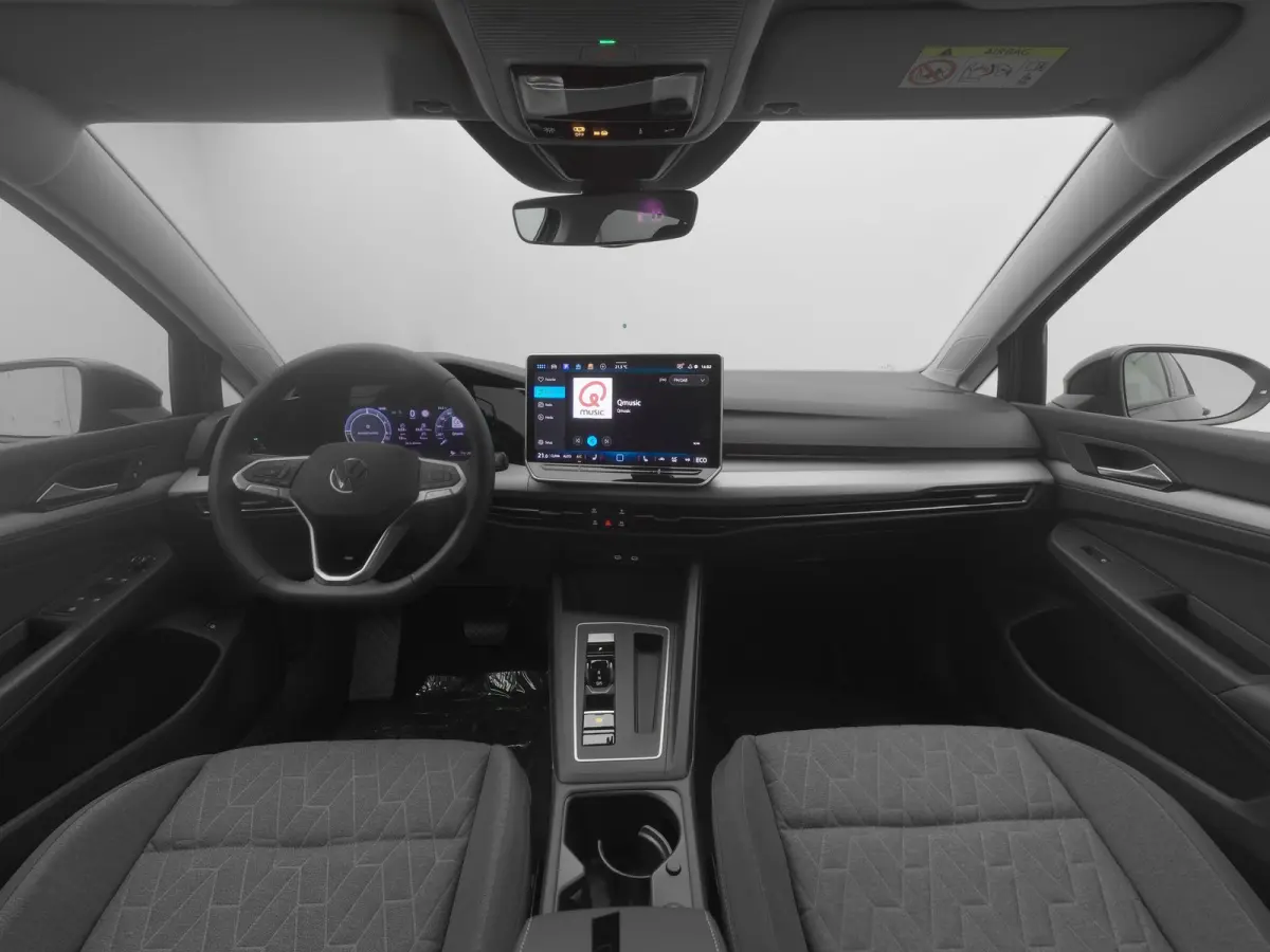 1.5 eHybrid Life Edition | CAMERA | ADAPTIVE | STOEL- EN STUURVERW.