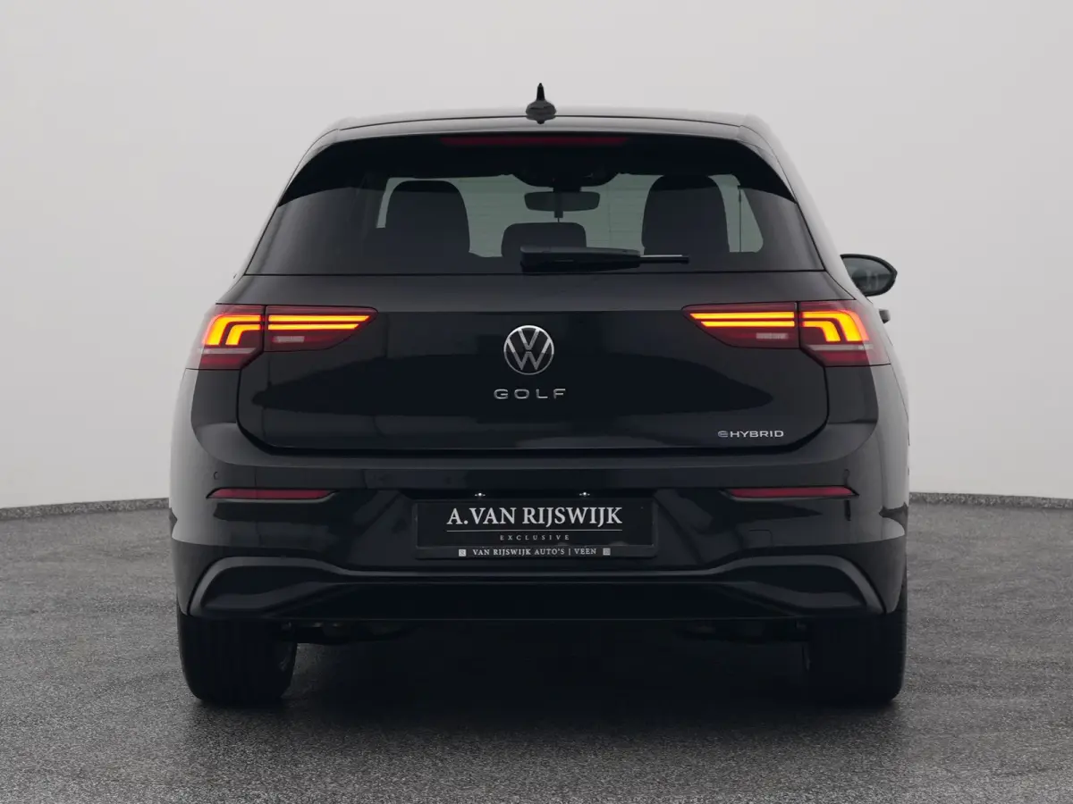 1.5 eHybrid Life Edition | CAMERA | ADAPTIVE | STOEL- EN STUURVERW.