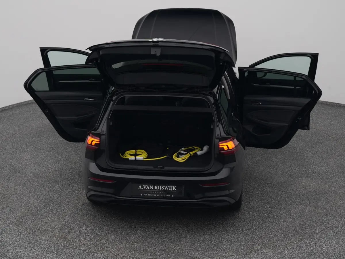 1.5 eHybrid Life Edition | CAMERA | ADAPTIVE | STOEL- EN STUURVERW.