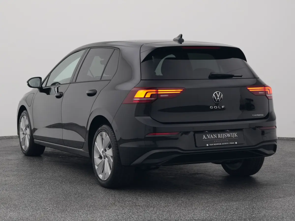 1.5 eHybrid Life Edition | CAMERA | ADAPTIVE | STOEL- EN STUURVERW.