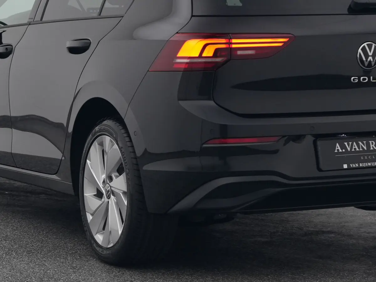 1.5 eHybrid Life Edition | CAMERA | ADAPTIVE | STOEL- EN STUURVERW.