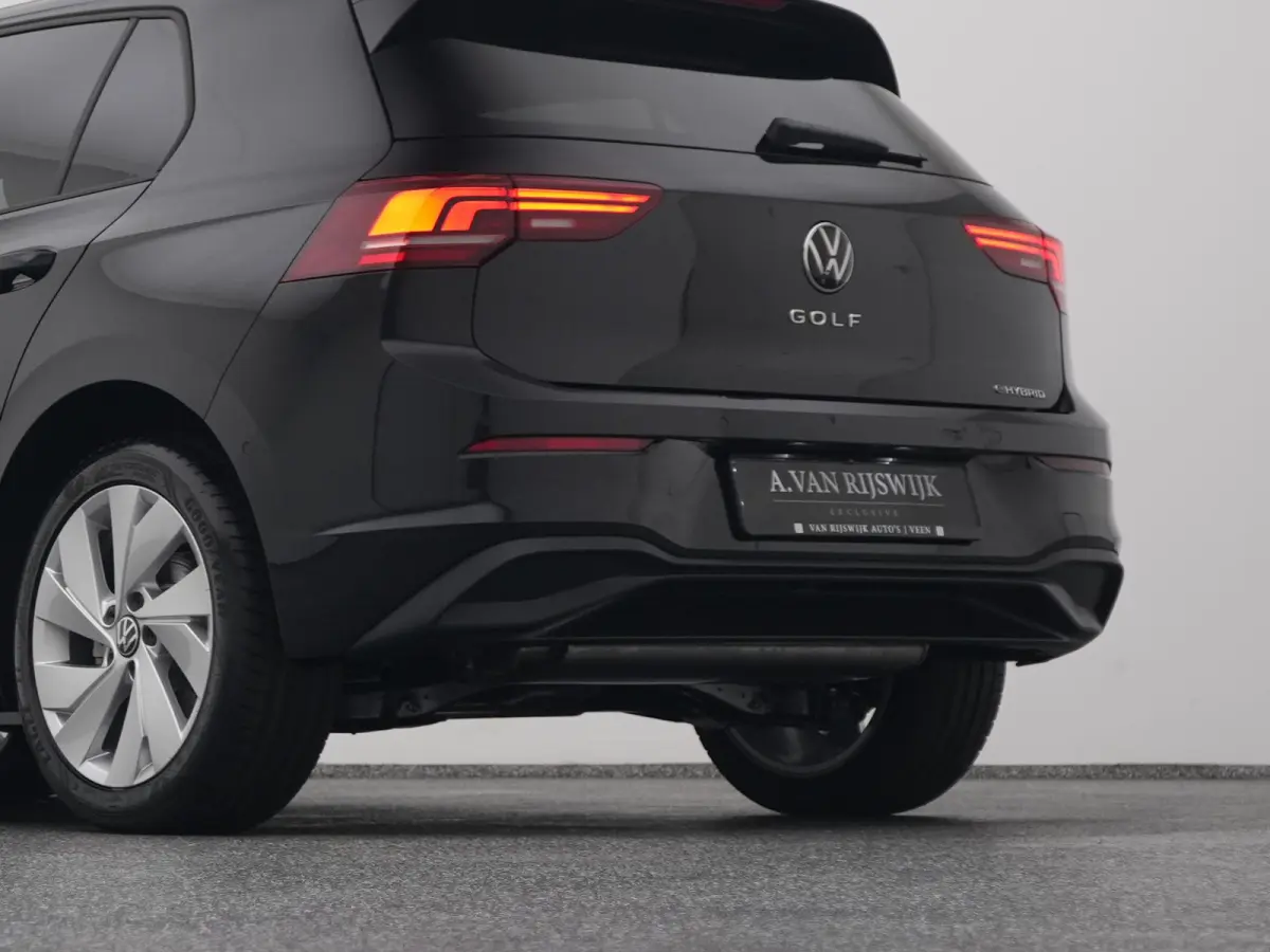 1.5 eHybrid Life Edition | CAMERA | ADAPTIVE | STOEL- EN STUURVERW.