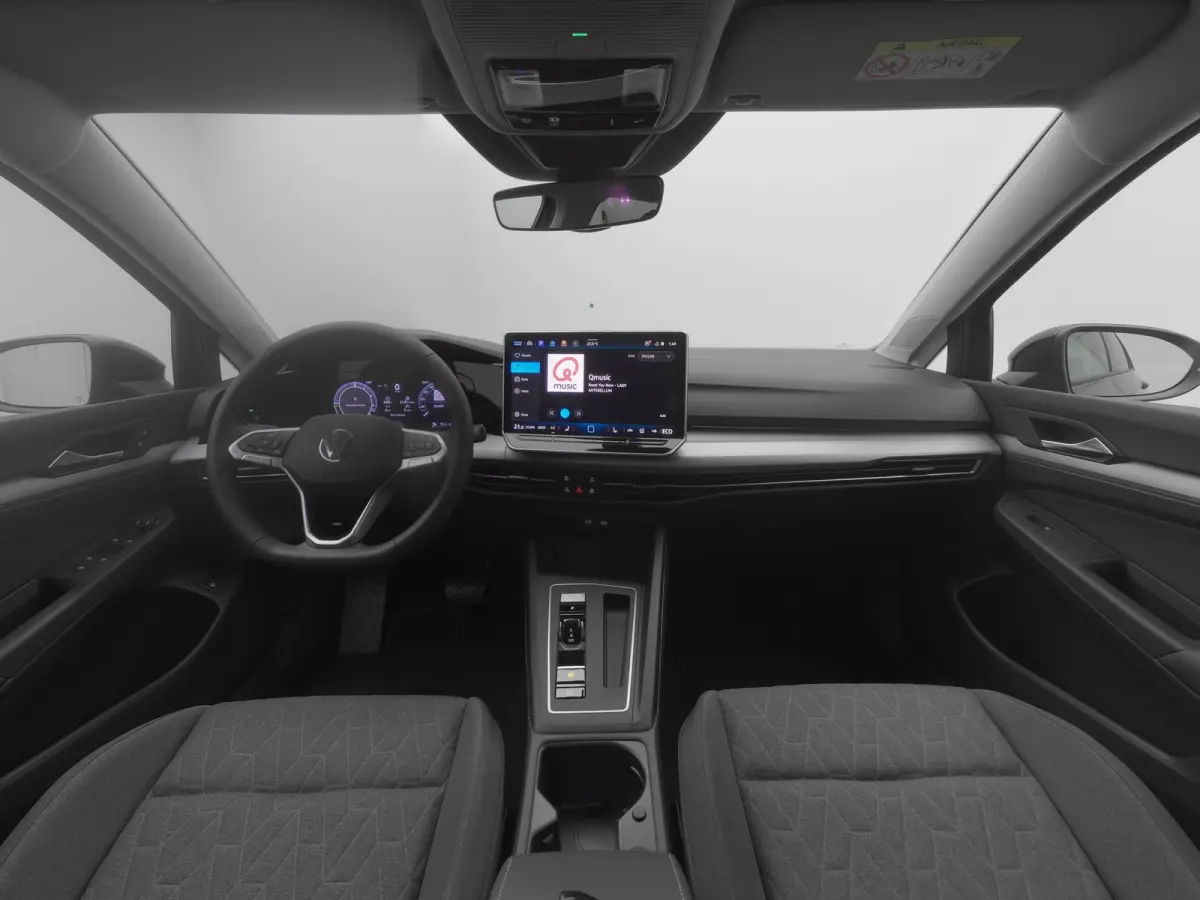 1.5 eHybrid Life Edition | CAMERA | ADAPTIVE | STOEL- EN STUURVERW.