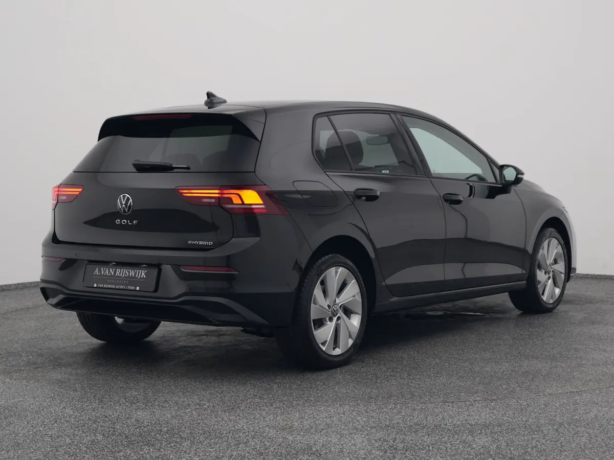 1.5 eHybrid Life Edition | CAMERA | ADAPTIVE | STOEL- EN STUURVERW.