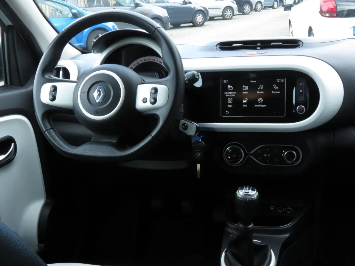 1.0 SCe Intens | NIEUWE TYPE | LEDER | GROOT SCHERM | CARPLAY | CRUISE CONTROL | LICHTMETALEN VELGEN | PDC | DAB+ |