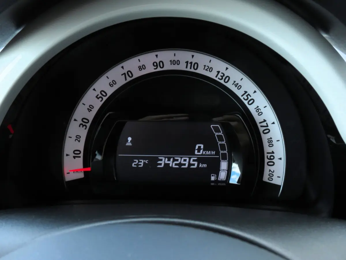 1.0 SCe Intens | NIEUWE TYPE | LEDER | GROOT SCHERM | CARPLAY | CRUISE CONTROL | LICHTMETALEN VELGEN | PDC | DAB+ |