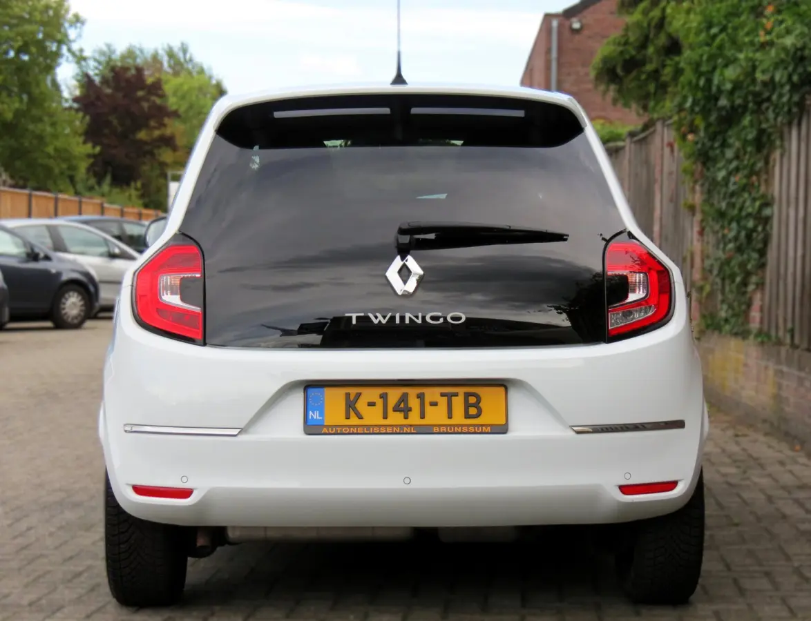 1.0 SCe Intens | NIEUWE TYPE | LEDER | GROOT SCHERM | CARPLAY | CRUISE CONTROL | LICHTMETALEN VELGEN | PDC | DAB+ |