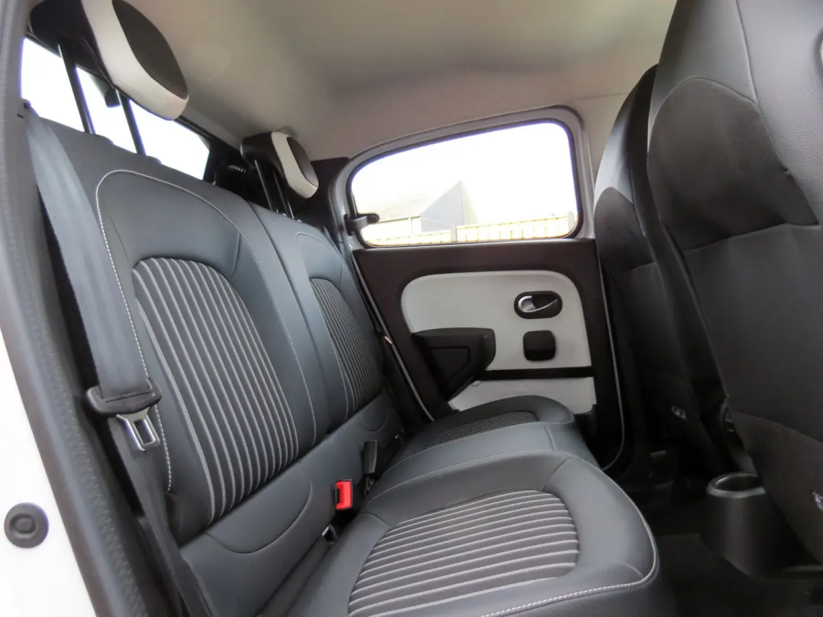 1.0 SCe Intens | NIEUWE TYPE | LEDER | GROOT SCHERM | CARPLAY | CRUISE CONTROL | LICHTMETALEN VELGEN | PDC | DAB+ |
