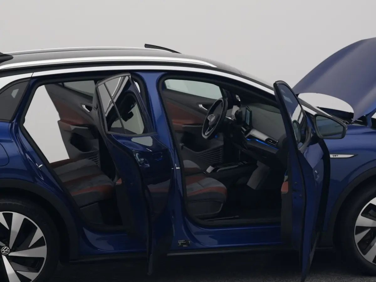 First 77 kWh | CAMERA | ADAPTIVE | STOEL- EN STUURVERW.