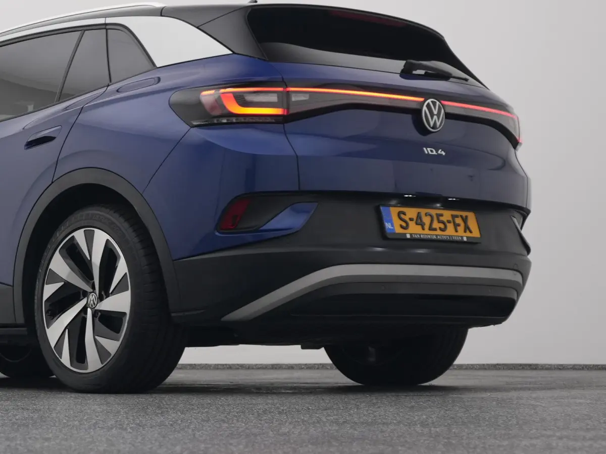 First 77 kWh | CAMERA | ADAPTIVE | STOEL- EN STUURVERW.