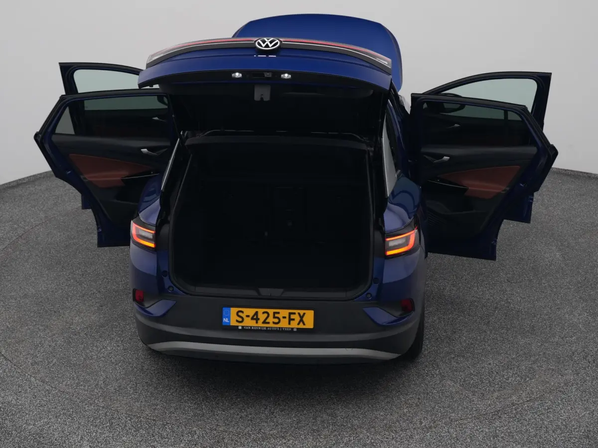 First 77 kWh | CAMERA | ADAPTIVE | STOEL- EN STUURVERW.
