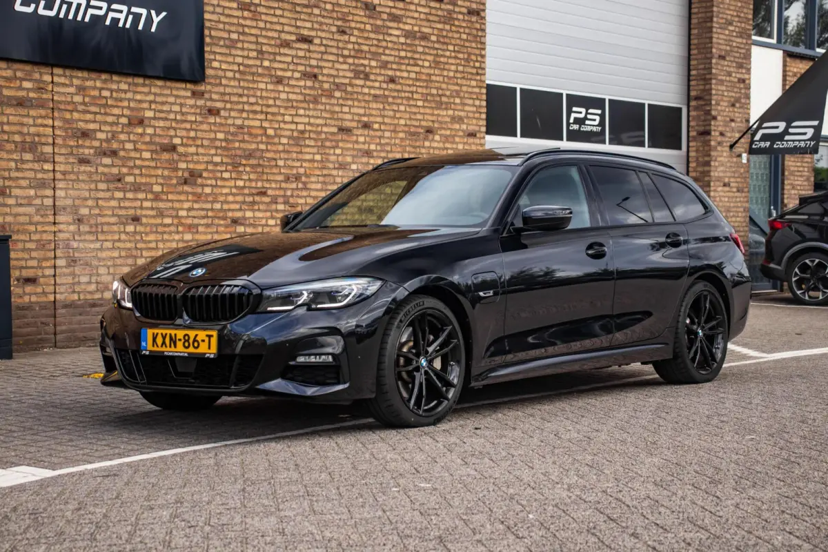 330e M-Sport, Pano, Leder, Laser