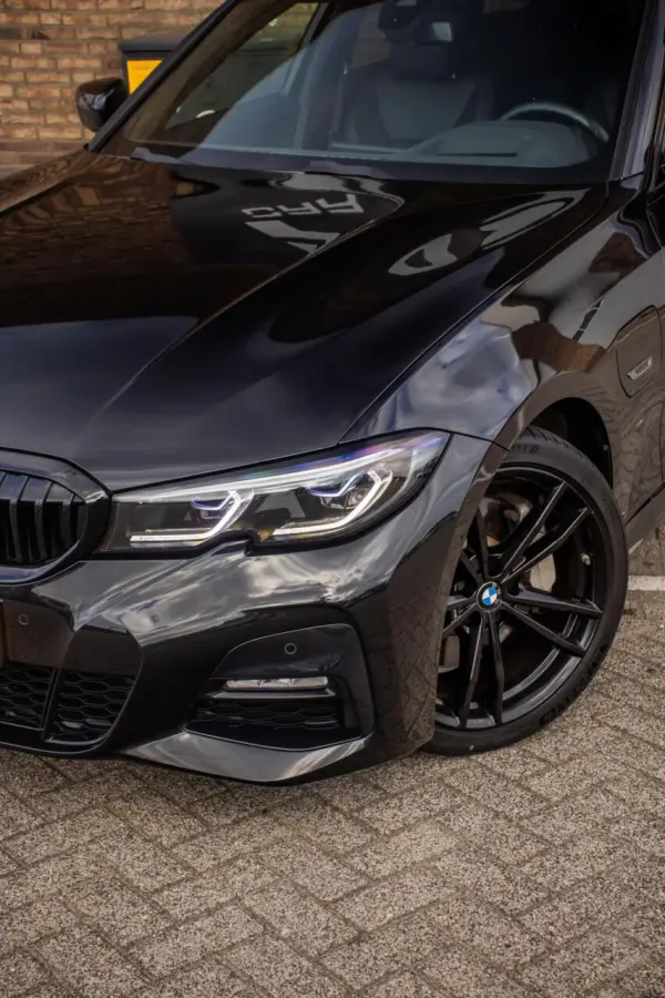 330e M-Sport, Pano, Leder, Laser