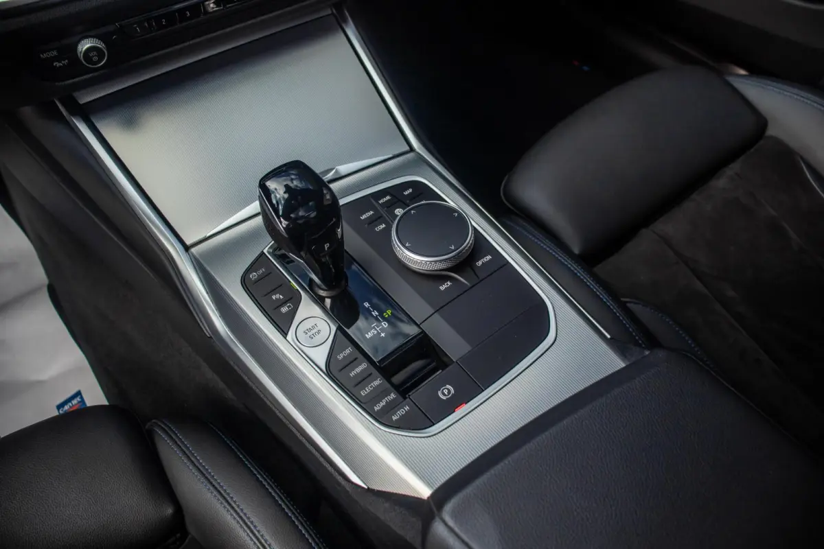 330e M-Sport, Pano, Leder, Laser