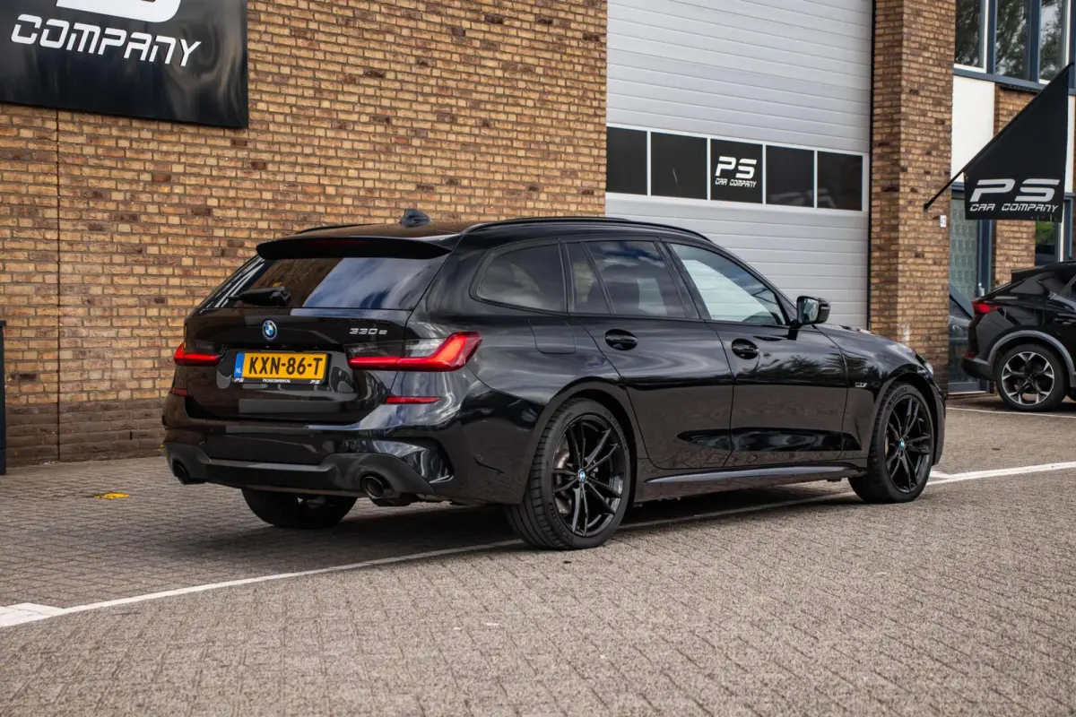 330e M-Sport, Pano, Leder, Laser