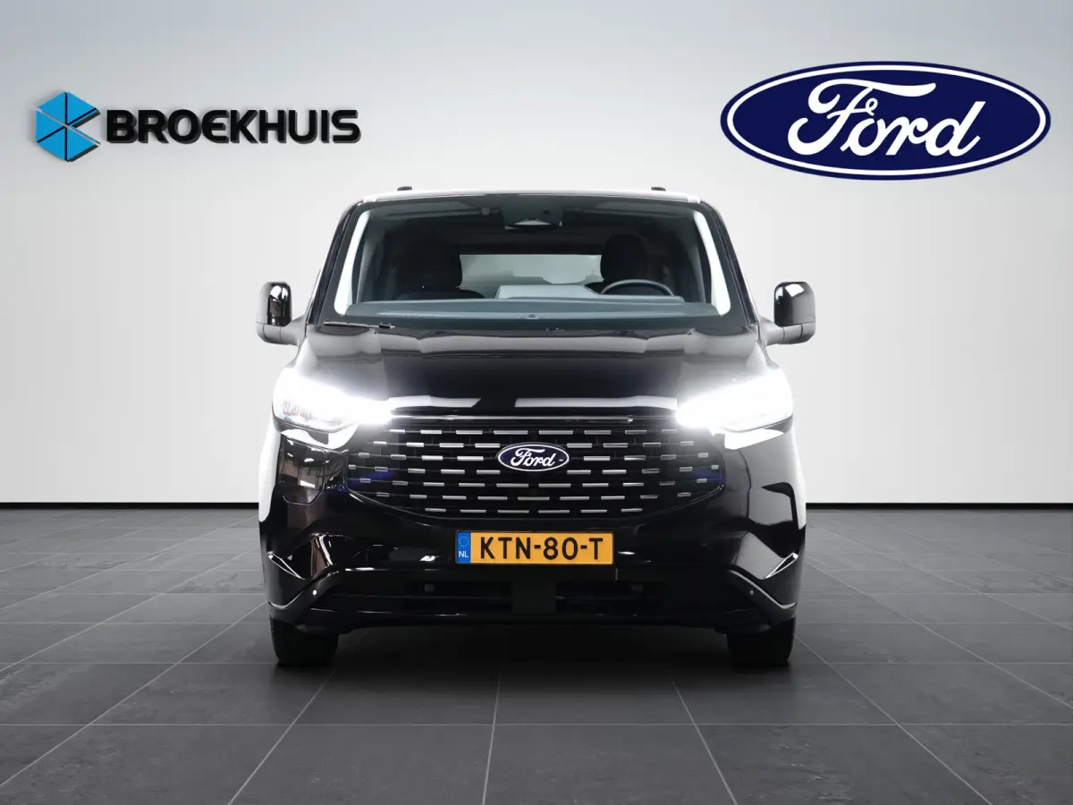 Tourneo 340 2.5 PHEV 233pk L1H1 Titanium | Elekt. Trekhaak | Winterpack | 4 jaar / 100.000km Garantie