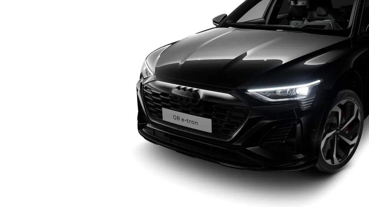 55 quattro S Edition 115 kWh Trekhaak - Panoramadak - Adaptieve Cruise Control - Head up - Stoelverwarming voor/achter - LED koplampen - Uitgebreide interieurvoorverwarming -