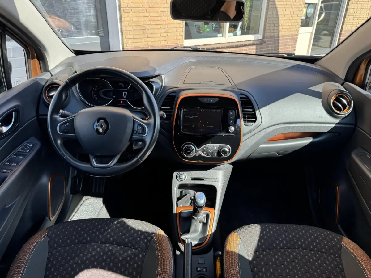 TCe 90 Intens 2-TONE/LED/CAMERA/TREKHAAK/NL-AUTO/68.000 KM!