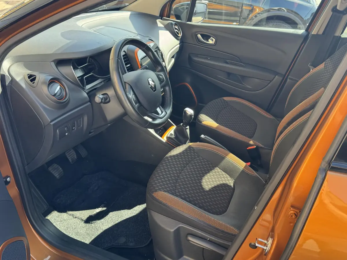 TCe 90 Intens 2-TONE/LED/CAMERA/TREKHAAK/NL-AUTO/68.000 KM!